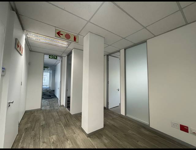 322M² OFFICE TO LET IN SANDTON CENTRAL